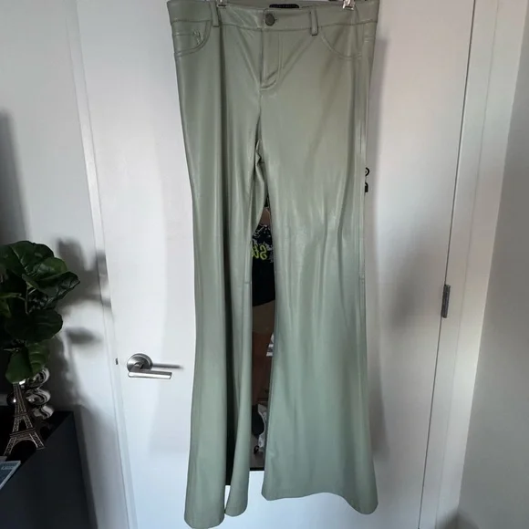 Alice + Olivia Light Green Flare Pants - Picture 3 of 6